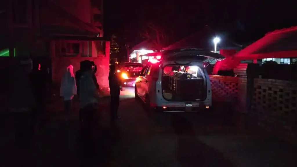 Ambulance-Semarang-5